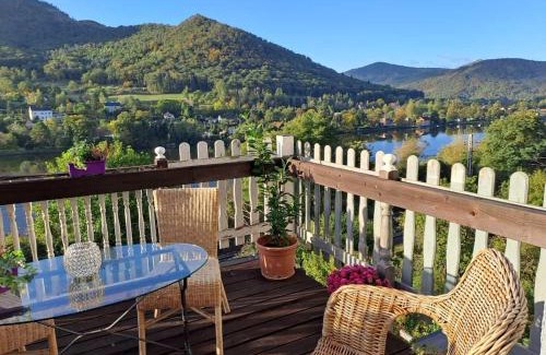Dolni Zalezly Apartment | Mountains Galerie Apartment Hana