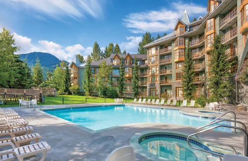 Village North Resort | Mountains, glaciers, forests!