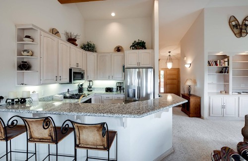Baldy Mountain House | Mountainscape Long Stay Townhome: 30+ Day Rental w/Breathtaking Views