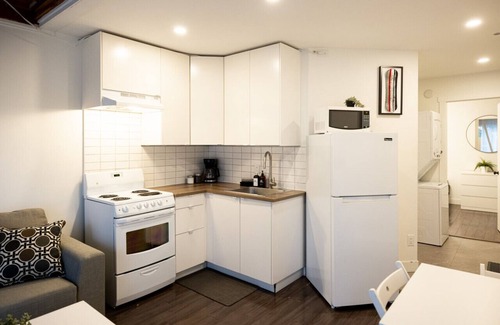 Whistler Creekside Apartment | Mountainside 1BRM & Loft : Sleeps 4 ,Free Parking, Near Lakes, Restaurants & Shops!