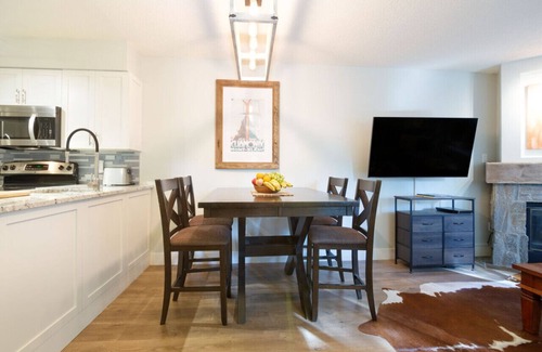 Blackcomb Condo | Mountainside 2Br/2Ba - Hot Tub/Pool/Free Parking