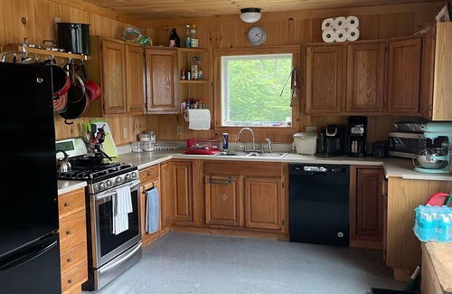 Bristol Cabin | Mountainside Cabin – Bristol, VermontnUnplug. Relax. Reconnect with Nature.
