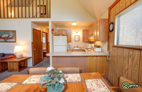 Basye Ski Chalet | Mountainside Chalet (#119) - Valley & Golf Course views!