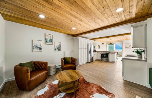 Hermosa House | Mountainside Duplex with Epic Views -2nd & 3rd Fl