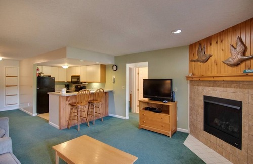 North Woodstock House | Mountainside Getaway at Deer Park Resort