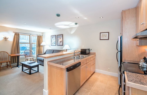 Telluride Condo | Mountainside Inn 104 1 Bedroom Condo by Alpine Lodging Telluride
