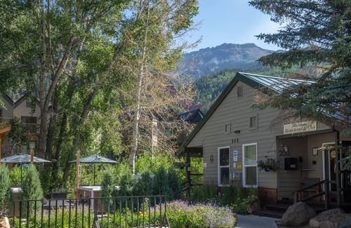 Telluride Condo | Mountainside Inn 104 1 Bedroom Condo by Alpine Lodging Telluride