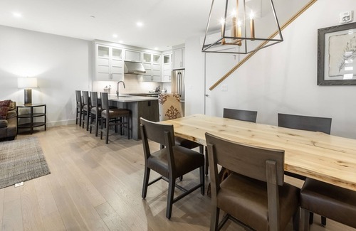 Ludlow Condo | Mountainside Luxury 2-Level Condo at Okemo. Ski-In/Out.