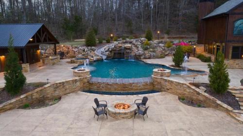Tennga House | Mountainside Manor l Custom pool & movie theater