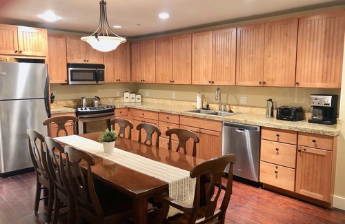 Silvercreek Condo | Mountainside SKI-IN/SKI-OUT Newly updated 3 BR Condo 3 full bath, pool, hot tub