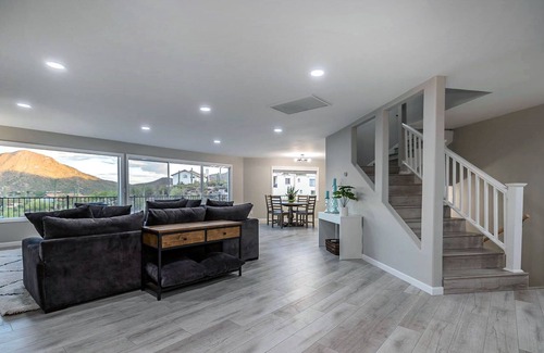 Mountain Gardens Estates House | Mountainside Villa-Luxury Desert Retreat w/ Panoramic Views