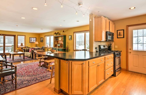 Ellicottville House | Mountaintop Ellicottville Home: 7 Mi to Ski Resort