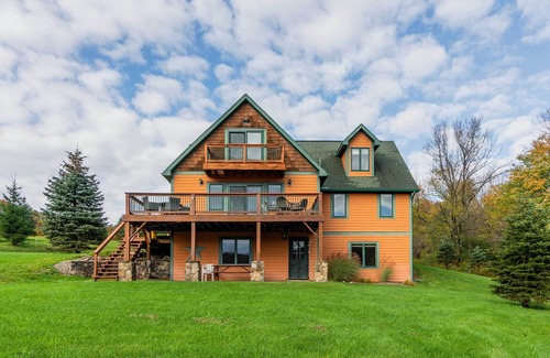 Ellicottville Cottage | Mountaintop Ellicottville Home: 7 Mi to Ski Resort