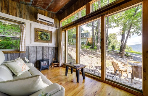 Canton Apartment | Mountaintop Glamping Cabin w/ Mountain Views
