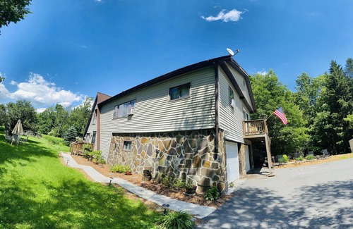 Honesdale Apartment | Mountaintop Property on 8 acres