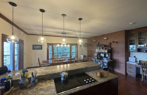 Cultus Lake House | Mountaintop retreat with panoramic views 10 minutes from Cultus Lake.
