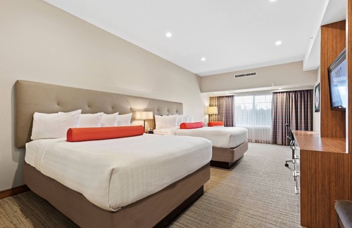Sundre Hotel | Mountainview Inn & Suites