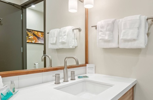 Sundre Hotel | Mountainview Inn & Suites