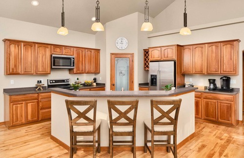 Woodland Park House | Mountainview Lodge ★ Hot Tub ★ Luxury Master Suite