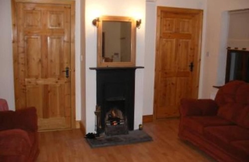 Mountshannon Cottage | Mountshannon: Cottage with Massage Treatments at Mountshannon in East Clare