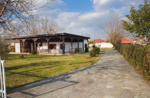 Mavromati House | Mouria County House