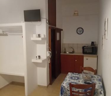 Merichas Apartment | Mouria Studio B