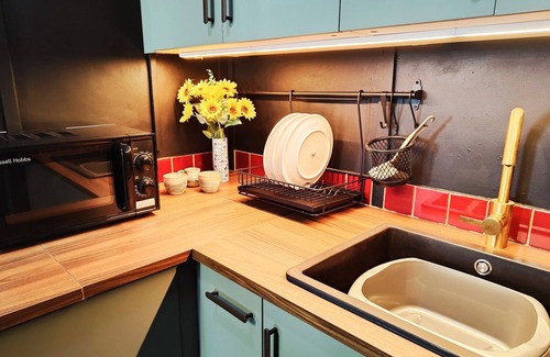 Newcastle Apartment | Mourne Mountain Art Apartments