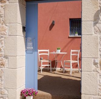 Platanias Town House | Mouse House with Sea View and Mini Pool