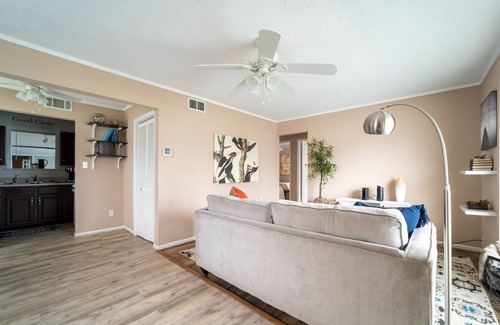 Highland Heights House | Move-in ready | In the Heart of Mayfield Heights