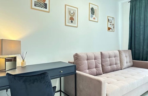 Psie Pole Apartment | Moveen! Chic Center Escape