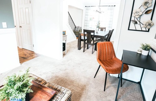 Lima House | Movie Room, Fire Pit, & Fully-Equipped Kitchen