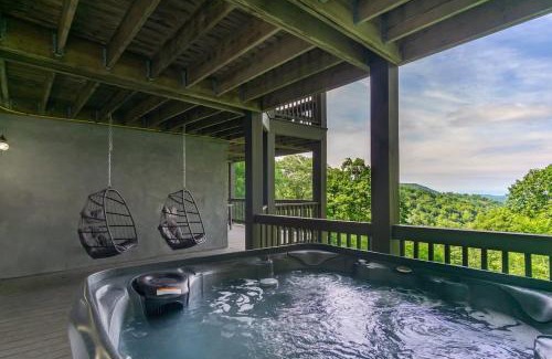 Wolf Laurel House | Movie Theater ~ Golf ~ Game Room ~ Hot Tub ~ Views