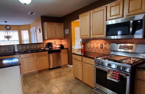 Fairburn House | Moving to a long term rental and selling furniture. Contact me if interested.