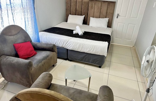 Cape Town Hotel | Mowetu Guest House
