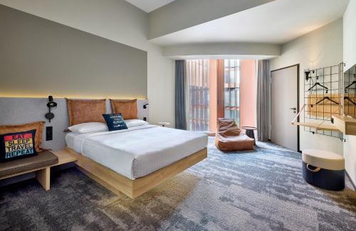 Findel Hotel | Moxy Luxembourg Airport