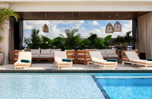 Wynwood Art District Hotel | Moxy Miami Wynwood
