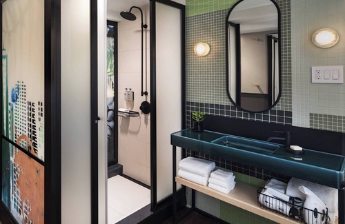 East Village Hotel | Moxy NYC East Village