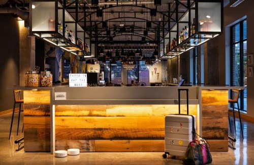 Old Market Hotel | Moxy Omaha Downtown