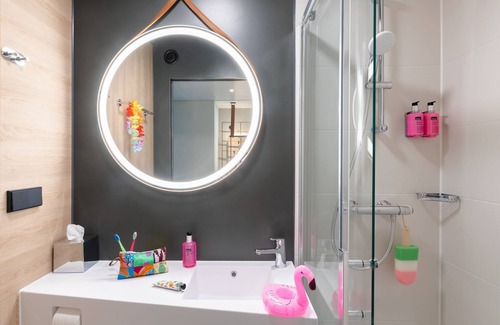 Montevrain Hotel | Moxy Paris Val D’Europe