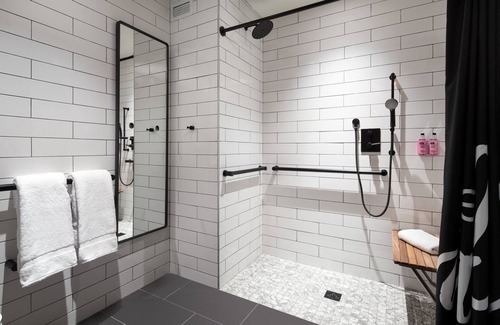 East Village Hotel | Moxy San Diego Downtown/Gaslamp Quarter