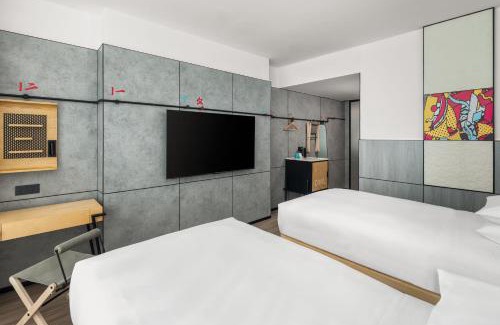 Suzhou Old Town Hotel | Moxy Suzhou City Centre