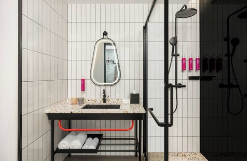 Suzhou Old Town Hotel | Moxy Suzhou City Centre