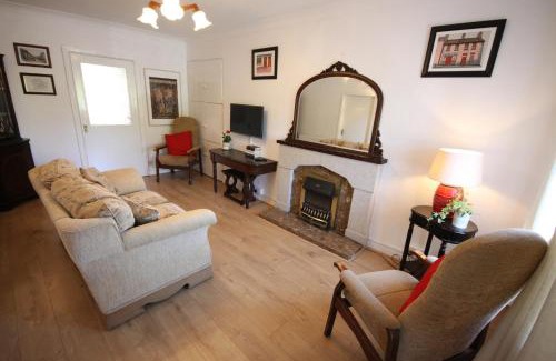 Foxford House | Moy Fishermans retreat Foxford