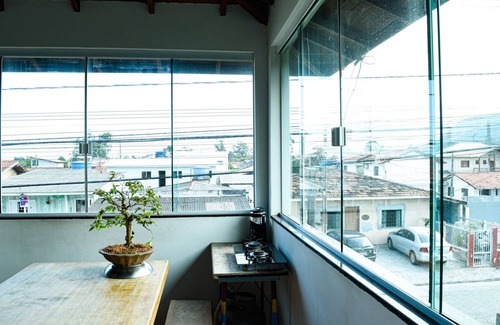 Rio Vermelho Sul Apartment | Mozamba Surf House - House for 5 people near the beach.