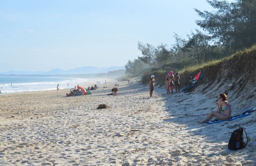 Rio Vermelho Sul Apartment | Mozamba Surf House - House for 5 people near the beach.