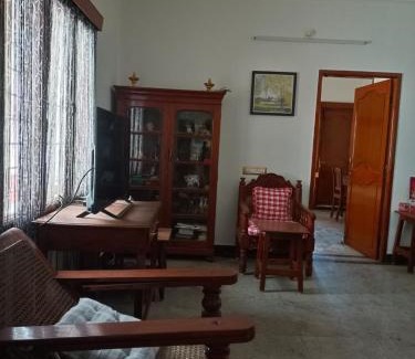 White Town Apartment | MP Plaza Queen
