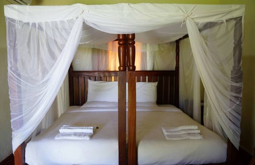 Club Makokola Hotel | Mpale Cultural Village