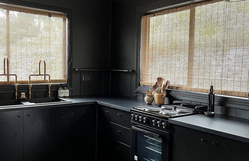 White Beach House | Mr BlackGordon