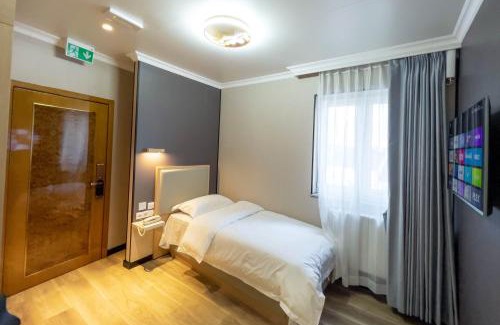 Himberg Hotel | Mr.Liao Hotel