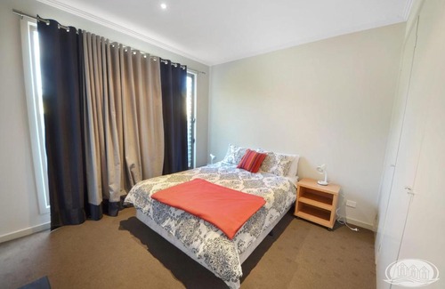 Nelson House | Mr & Mrs Smith
